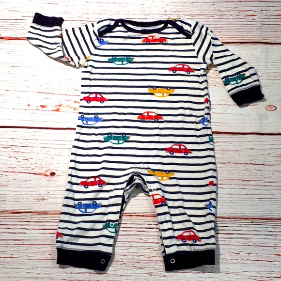 Lot of 3 Old Navy 6-12 Month Onesies - Picture 4 of 9